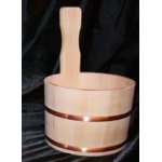Small wooden bathing bucket with handle