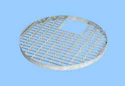 Ubbink Deep Reservoir, available in 3 sizes with galvanised grid